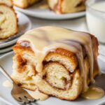 Ooey Gooey Cinnamon Roll Cake – Sweet Easy Recipes Everyone Loves